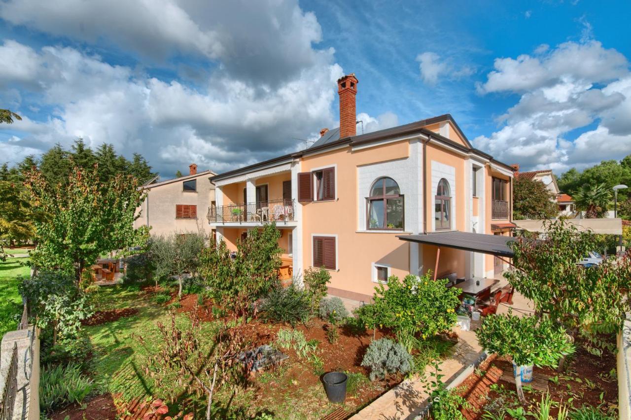 Guest house Vera Savic 3*